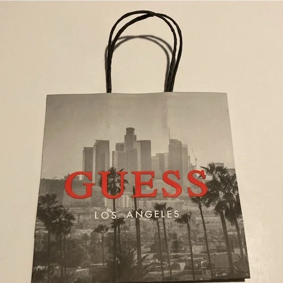 Dior, Swarovski, Oliver peoples, Oakley and Guess Gift Bags - Picture 8 of 9